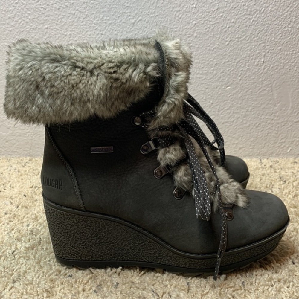 COUGAR Waterproof Penny Faux Fur-Trim Nubuck Winter Wedge Ankle Boots Pewter Sz7 - Picture 3 of 12